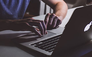 开云电子竞技-英雄联盟S12总决赛决赛激战正酣，现场气氛火爆，s12总决赛lpl